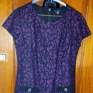 Tommy Hilfiger Maroon/Plum Paisley Felt Dress Buttons Sz 8 Freshly Dry Cleaned